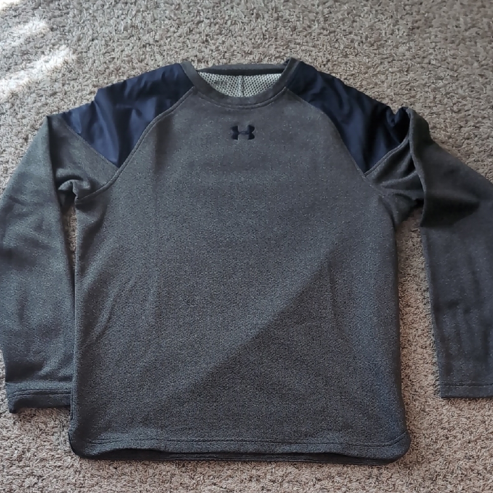 Under Armour Charcoal and Black Performance Top
